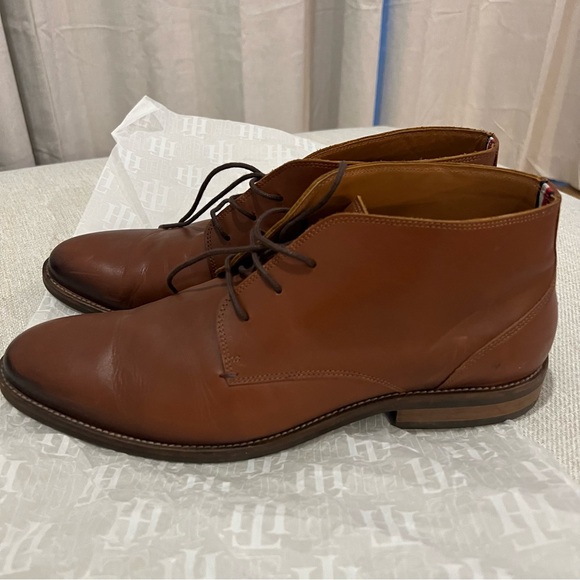 Tommy Hilfiger Boots: Cognac - Picture 5 of 11